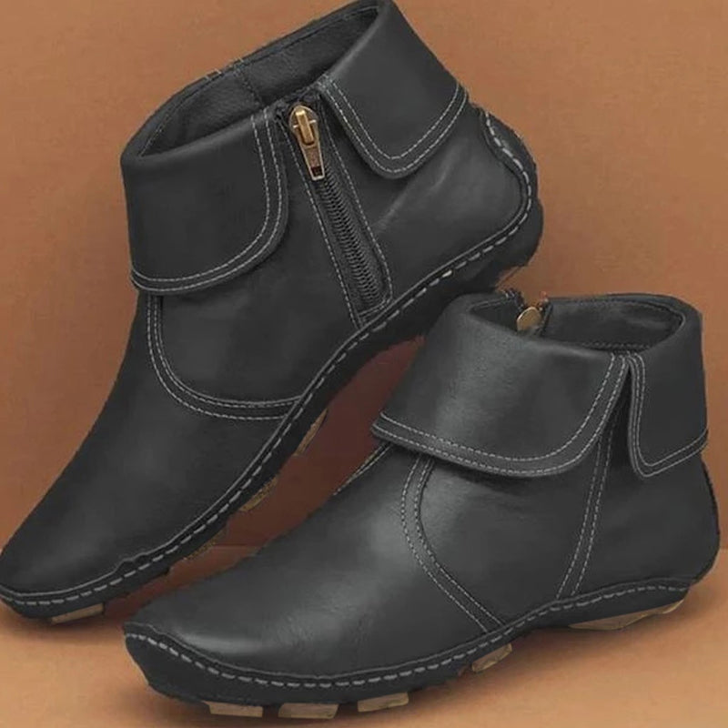 2022 Autumn And Winter New Fashion Soft Soled Flat Bottomed Short Tube Martin Boots